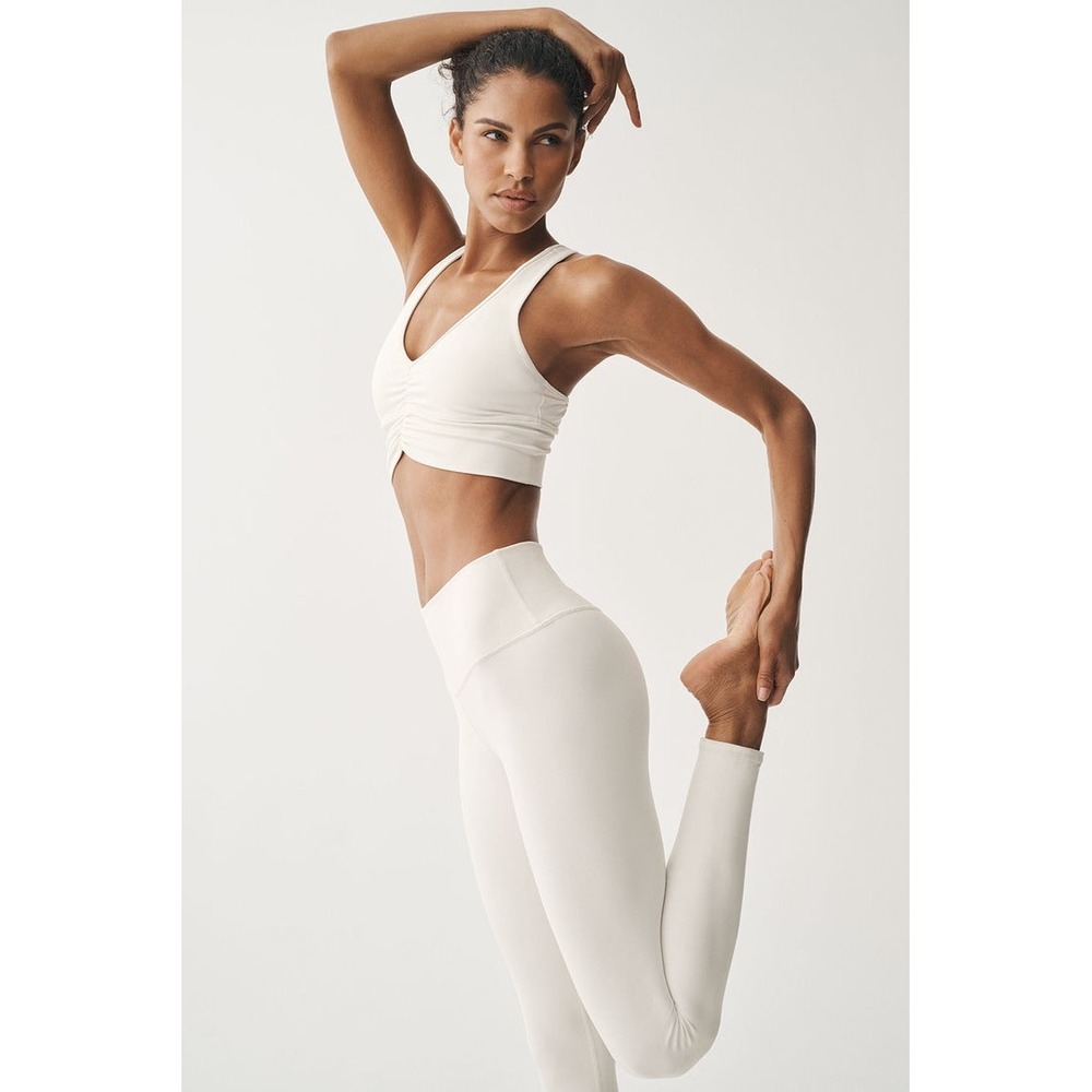 Alo Yoga High-Waist Airbrush Legging Ivory Off-White Size Medium RN87370